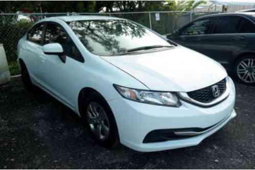 Honda Civic 4dr CVT LX (2014)