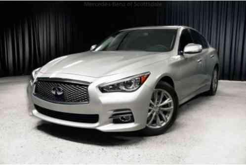 Infiniti Q50 Premium (2014)