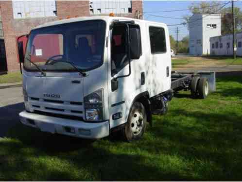 2014 Isuzu NPR HD White