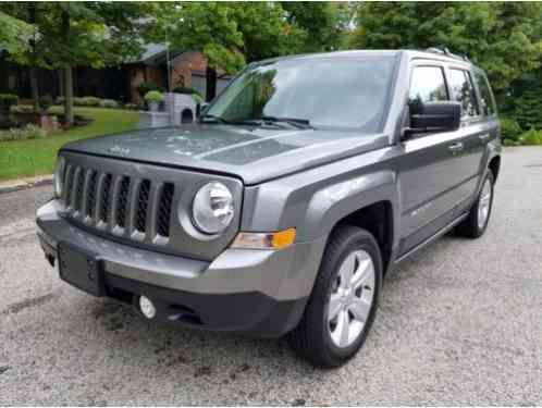 2014 Jeep Patriot Latitude Sport Utility 4-Door