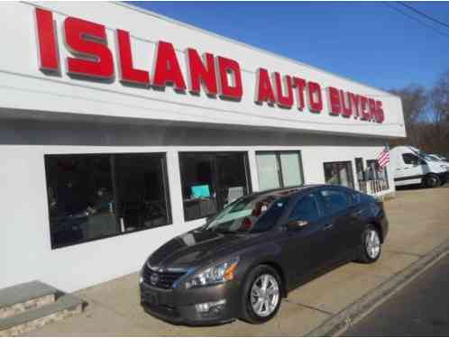 2014 Nissan Altima 2. 5 SV 4dr Sedan