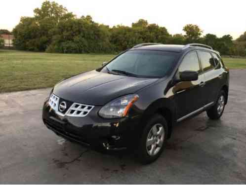 Nissan Rogue S (2014)