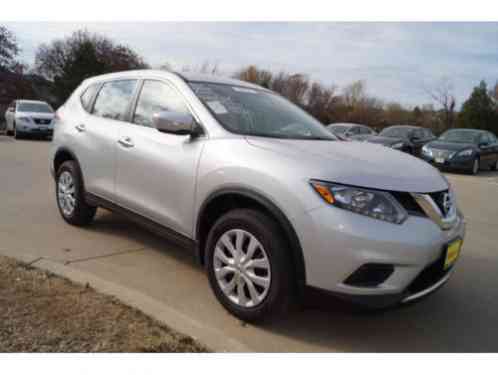 Nissan Rogue S (2014)