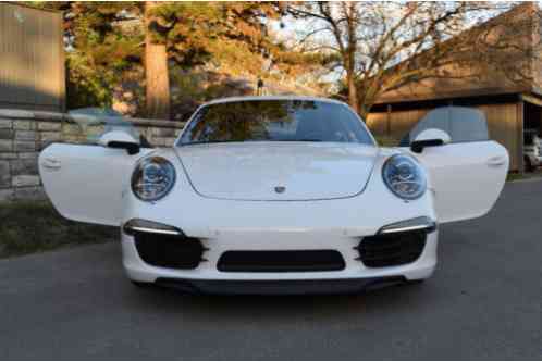 Porsche 911 Carrera Coupe 2-Door (2014)