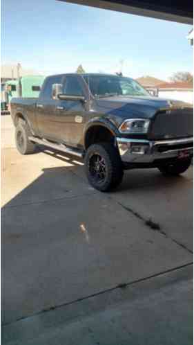 Ram 2500 Laramie longhorn (2014)