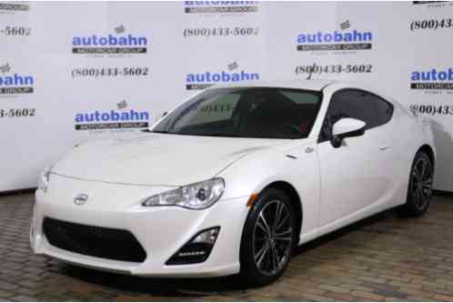 Scion FR-S Coupe (2014)