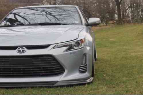 Scion tC 2 door hatchback (2014)