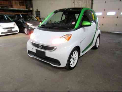 Smart FORTWO ELECTRIC DRIVE PANO (2014)