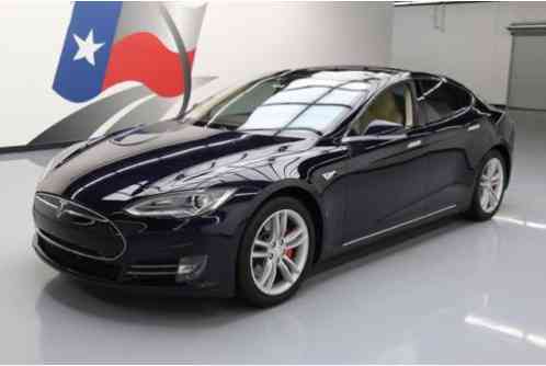 Tesla Model S (2014)