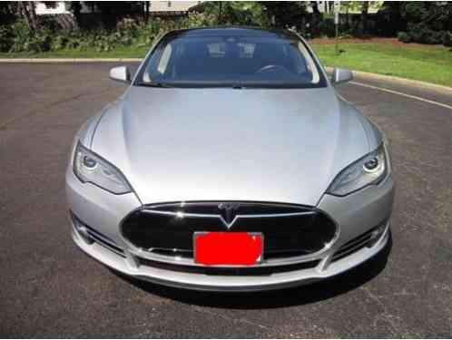 Tesla Model S 85kW (2014)