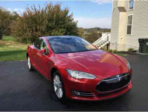 Tesla Model S 85KW (2014)