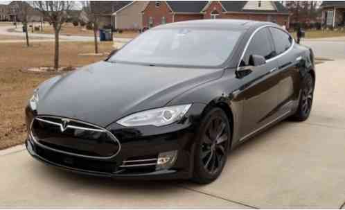 Tesla Model S Model S (2014)