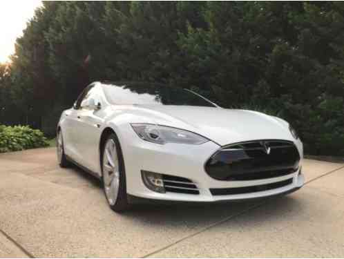 Tesla Model S P85D (2014)