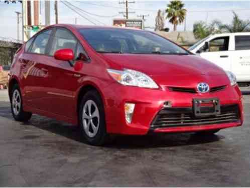 Toyota Prius Hatchback 4-Door (2014)