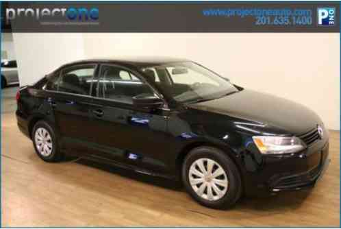 Volkswagen Jetta S Sedan -- (2014)