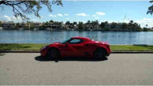 Alfa Romeo 4C (2015)