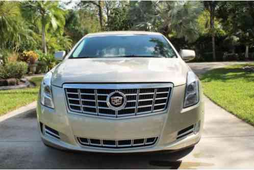 Cadillac XTS Luxury (2015)