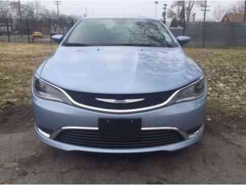 Chrysler 200 Series LIMITED 2. 4L (2015)