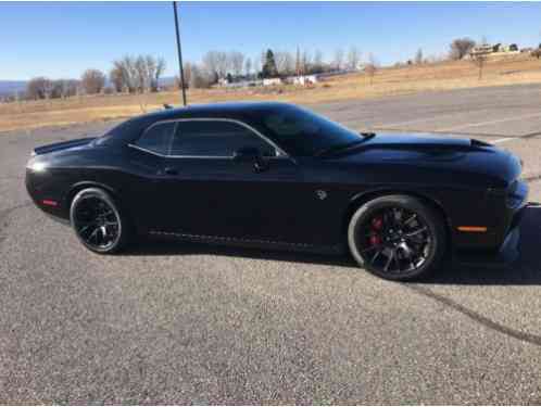 Dodge Challenger SRT Hellcat (2015)