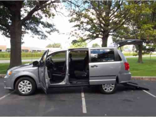 Dodge Grand Caravan (2015)