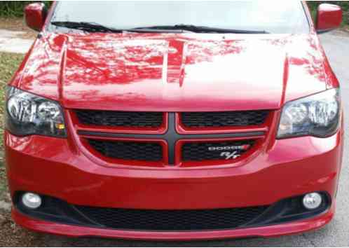 Dodge Grand Caravan R/T Mini (2015)