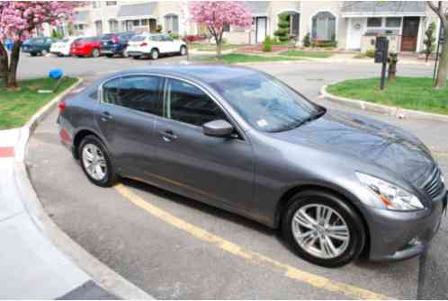 Infiniti Q40 AWD AWD (2015)