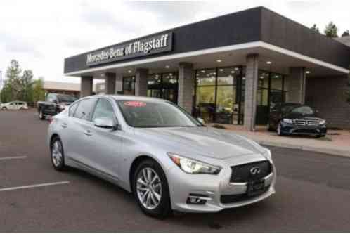 Infiniti Q50 Premium (2015)