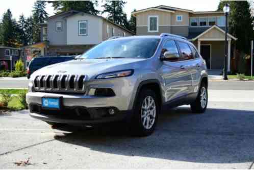 2015 Jeep Cherokee FWD 4dr Latitude