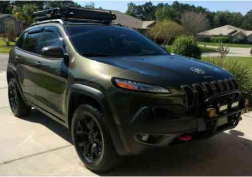 Jeep Cherokee Trailhawk (2015)