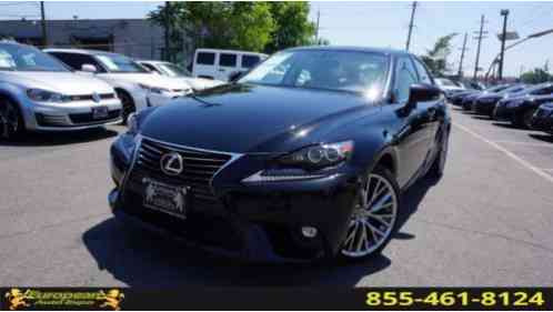 Lexus IS 4dr Sport Sdn AWD (2015)