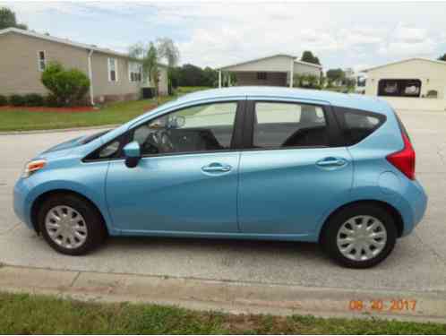 Nissan Versa (2015)