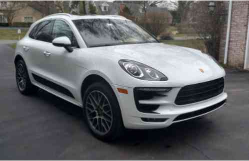 2015 Porsche Macan