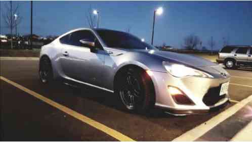 Scion FR-S base (2015)