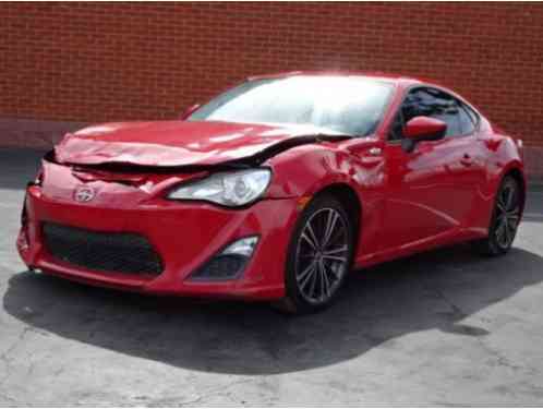 Scion FR-S Coupe 2-Door (2015)