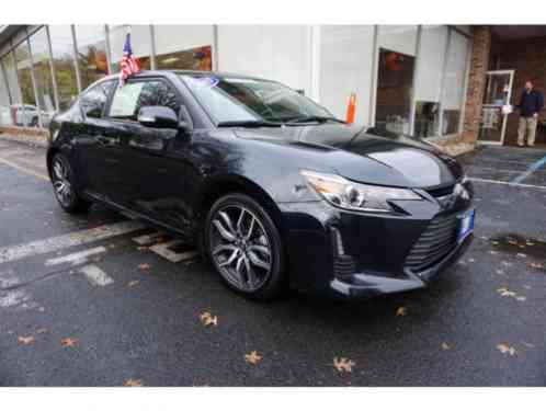 Scion tC Base (2015)