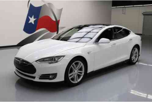 Tesla Model S (2015)