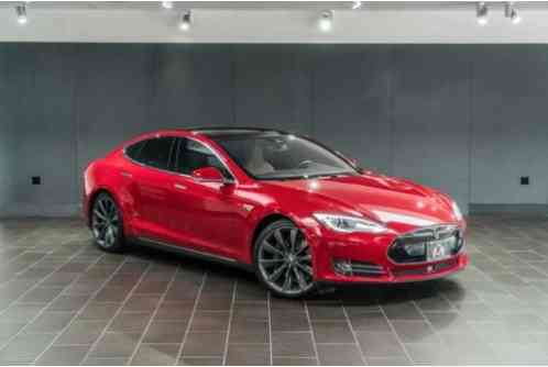 Tesla Model S 70D (2015)