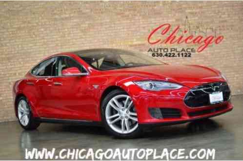 Tesla Model S 70D AUTO-PILOT W/ (2015)