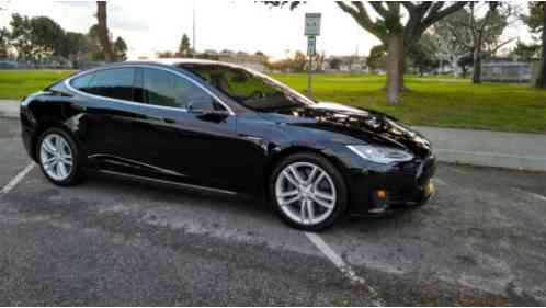 Tesla Model S 90D AWD (2015)