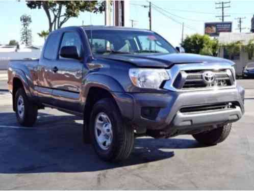 Toyota Tacoma Access Cab PreRunner (2015)