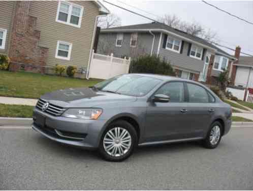 Volkswagen Passat 4DR Sedan (2015)