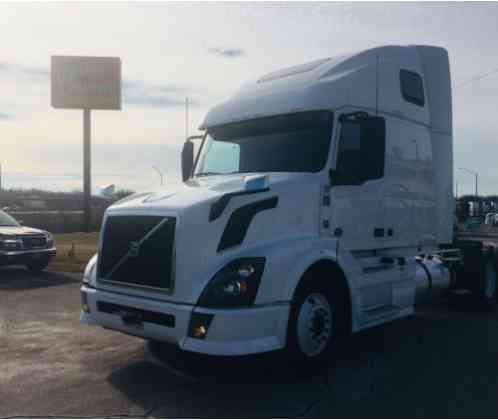 Volvo VNL670 -- (2015)