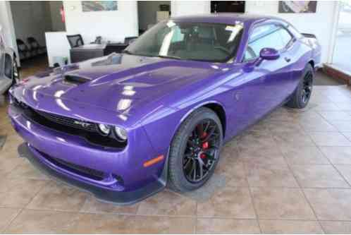 Dodge Challenger SRT Hellcat (2016)