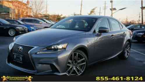 Lexus IS 4dr Sdn AWD (2016)