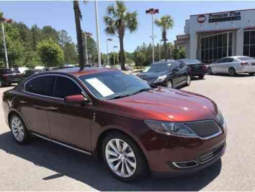 Lincoln MKS -- (2016)