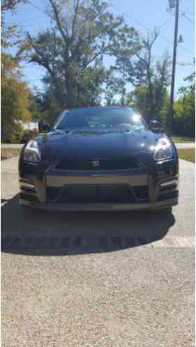 Nissan GT-R Premium (2016)