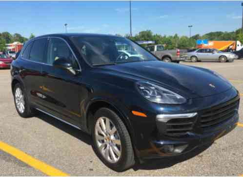 Porsche Cayenne S (2016)