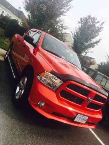 Ram 1500 Express 4x4 Crew Cab (2016)