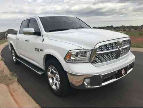 Ram 1500 Laramie Crew Cab Pickup (2016)