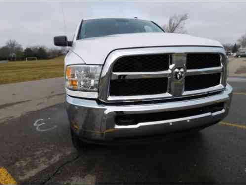 Ram 2500 SLT Crew Cab Pickup 4-Door (2016)